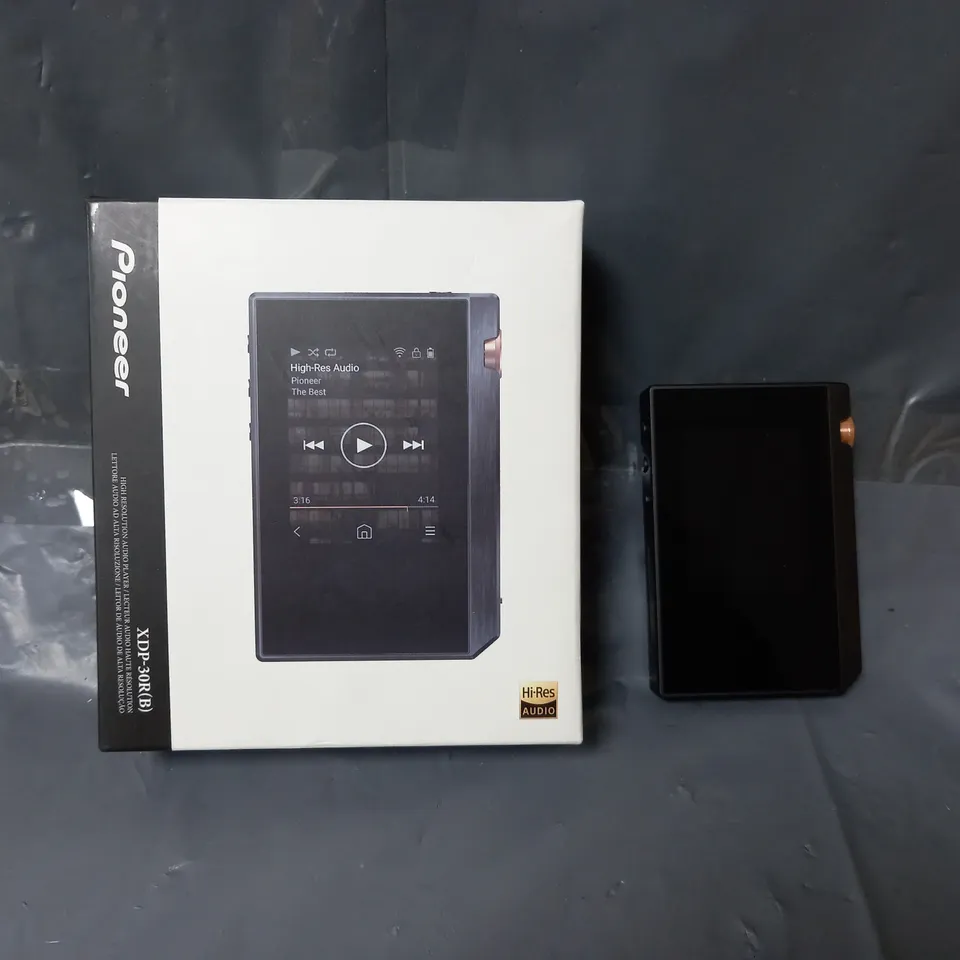 BOXED PIONEER XDP-30R AUDIO PLAYER