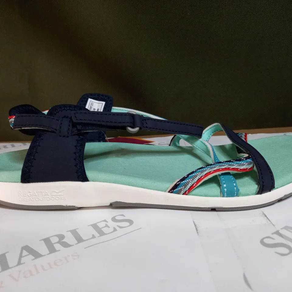REGATTA LADY SANTA ROMA SANDALS SIZE 8