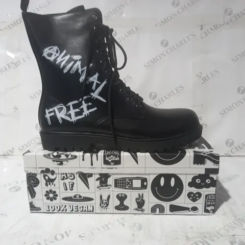 BRAND NEW BOXED PAIR OF KOI THE STATEMENT ANIMAL FREE VEGAN LEATHER MEN'S MILITARY BOOTS IN BLACK UK SIZE 12