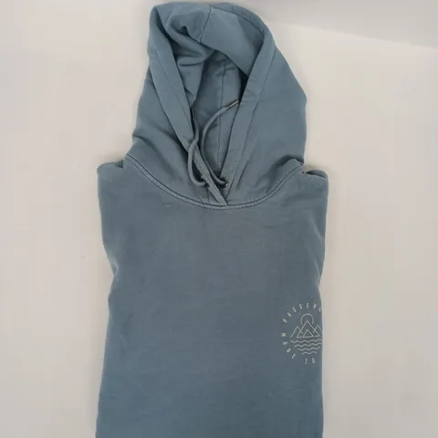 PASSENGER ESCAPISM RECYCLED COTTON HOODIE IN FADED DENIM SIZE MEDIUM