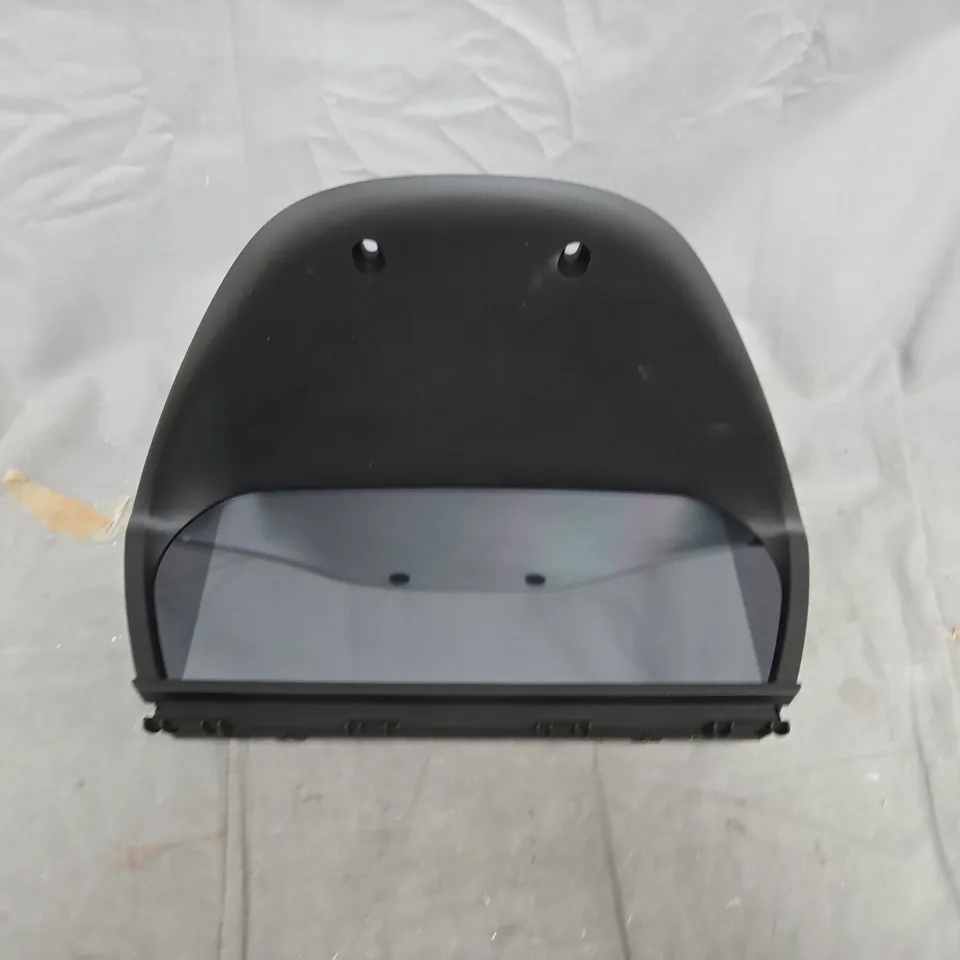 IN-CAR ENTERTAINMENT MONITOR/DISPLAY UNIT