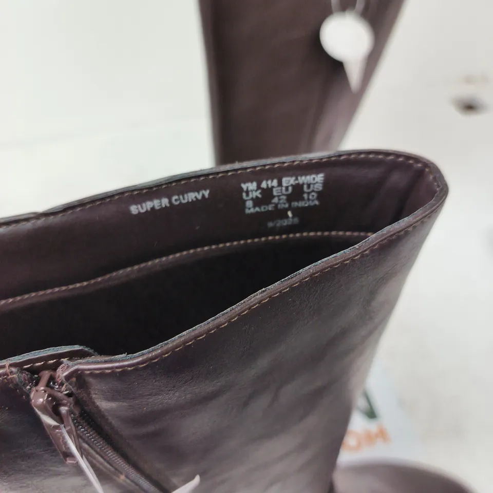 WOMEN'S KNEE-HIGH LEATHER BOOTS – UK 4 (EU 37) 