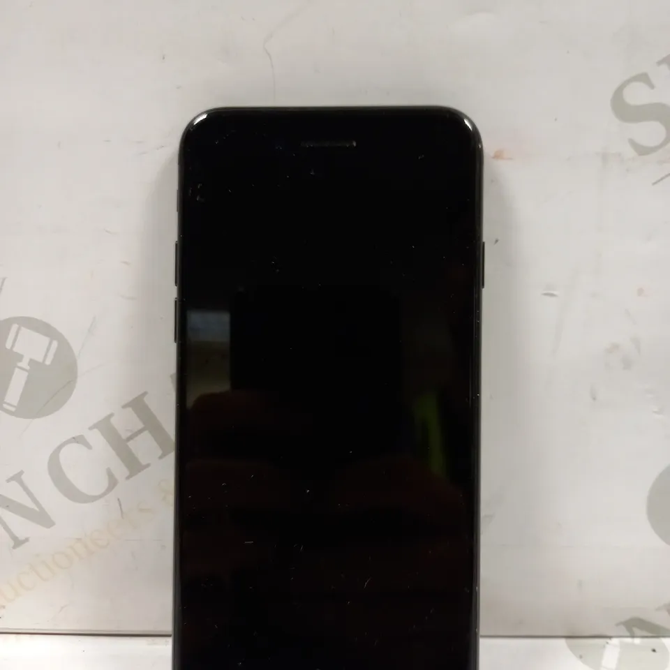 APPLE IPHONE 7 (A1778) SMARTPHONE