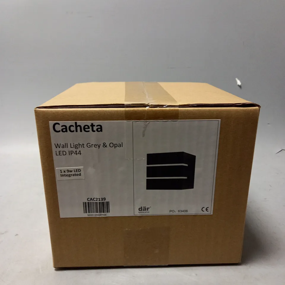 BOXED BRAND NEW DAR CACHETA OUTDOOR LED WALL LIGHT IN GREY WITH OPAL GLASS