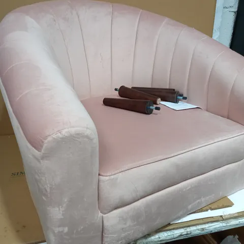 LULU ACCENT CHAIR