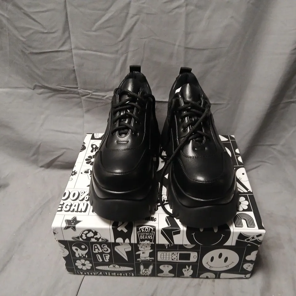 BOXED PAIR OF KOI CHRONICLES VILUN PLATFORM TRAINERS - UK 5