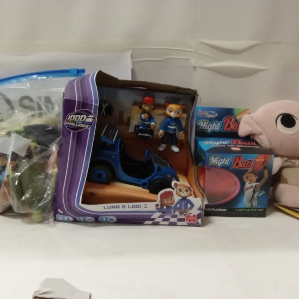 BOX TO CONTAIN KIDS ASSORTED TOYS AND ITEMS TO INCLUDE;SCOOBY DOO FIGURES,LUNA TOY,NIGHT BALL,ETC