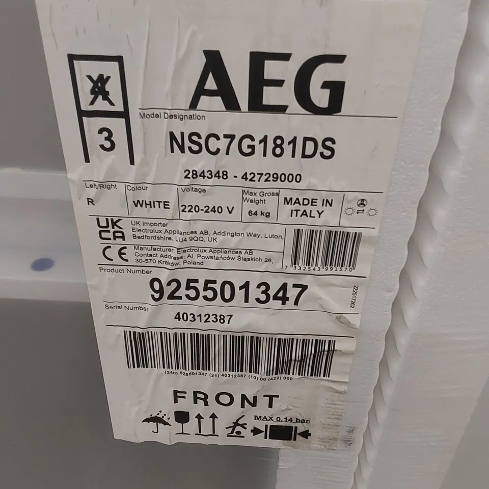 AEG 7000 GREENZONE INTEGRATED FRIDGE FREEZER 177.2 CM MODEL: NSC7G181DS