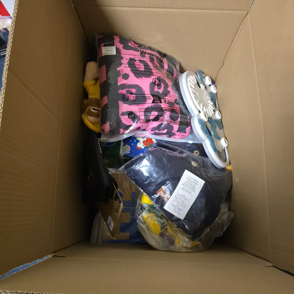 BOX OF APPROXIMATELY 15 ASSORTED TOYS AND GAMES INCLUDING GEOMAG CLASSIC PANELS , REACTION CHALLENGE AND MATCHSTICK MONKEY 