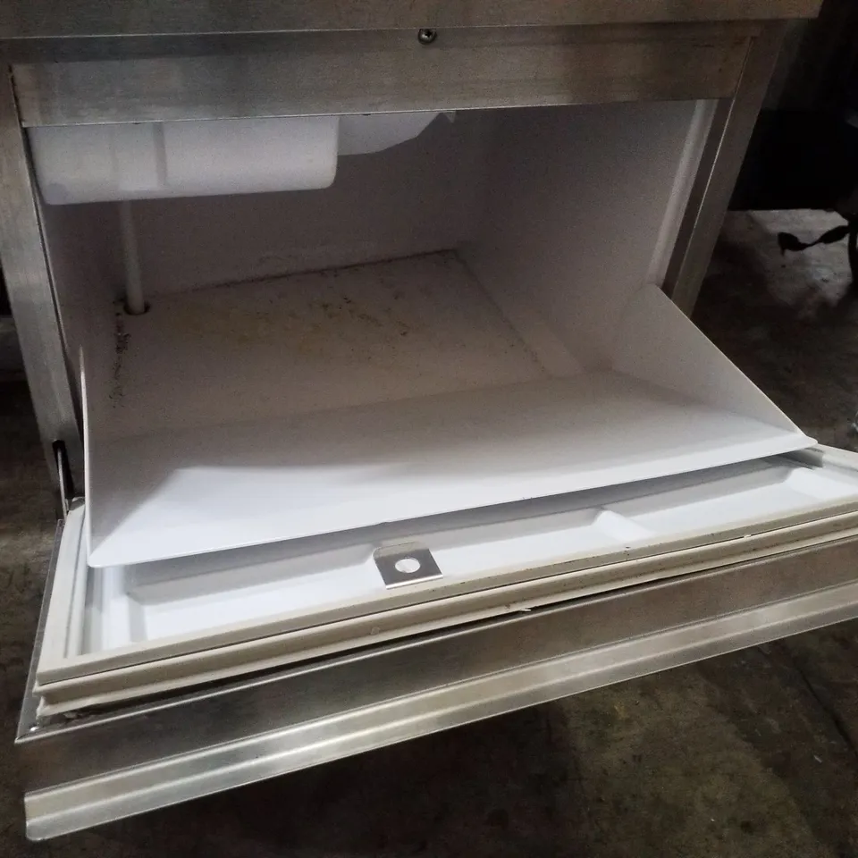 HOSHIZAKI COMMERCIAL ICE MAKER / ICE MACHINE