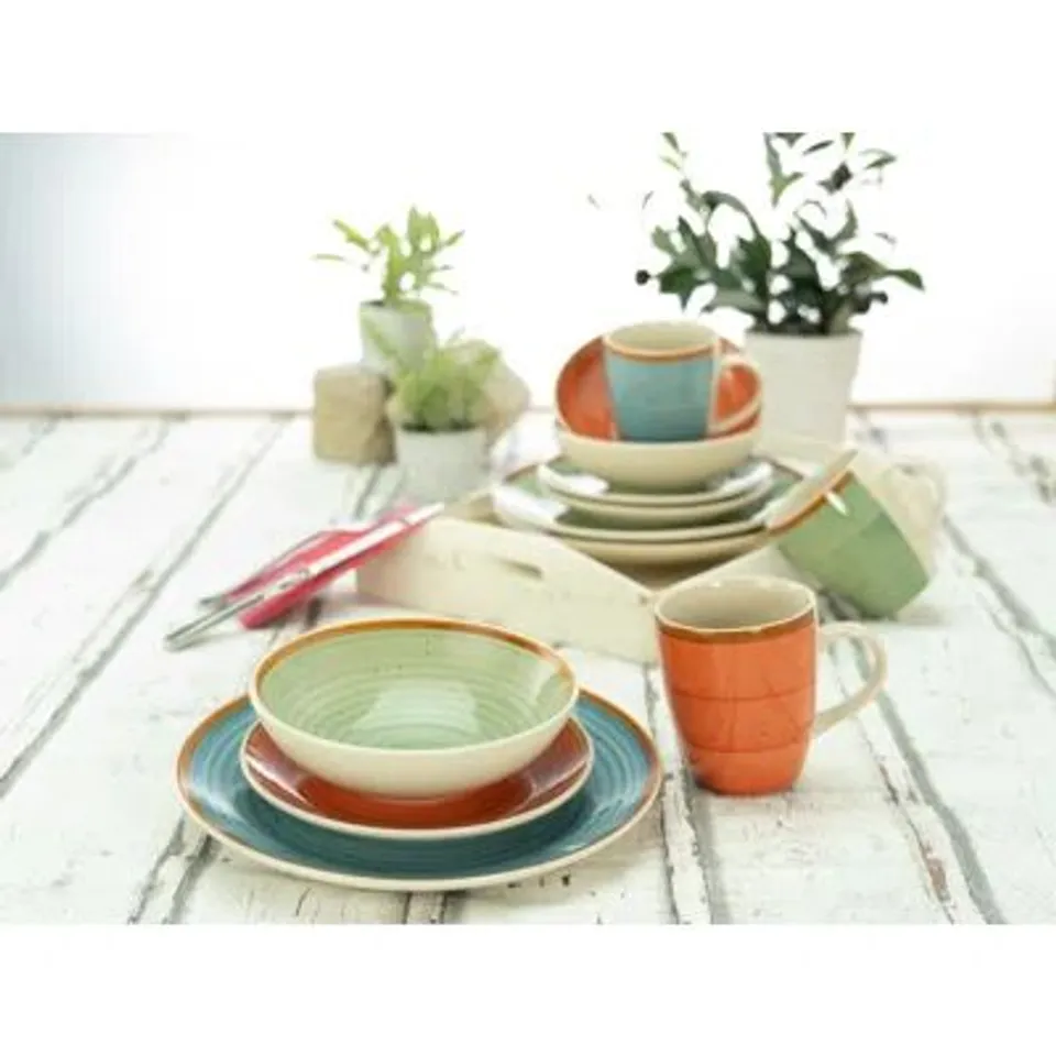 BOXED COUNTRY 24 PIECE DINNERWARE SET, SERVICE FOR 8