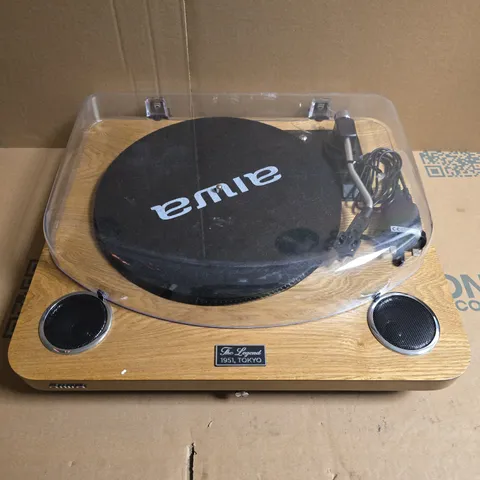 AIWA VINTAGE WOODEN TURNTABLE WITH BUILT-IN SPEAKERS