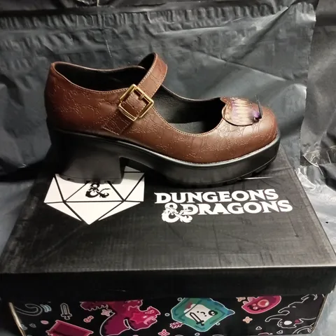 KOI X DUNGEONS & DRAGONS BROWN LEATHER MARY JANE SHOES – WOMEN'S SIZE 9