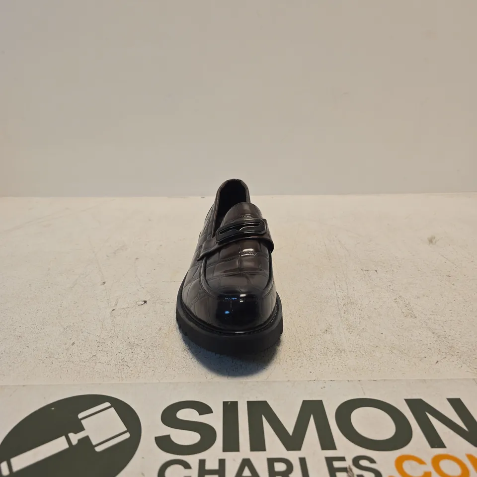 PRADA LEATHER LOAFERS – BLACK PATENT, UK 9 (EU 43)
