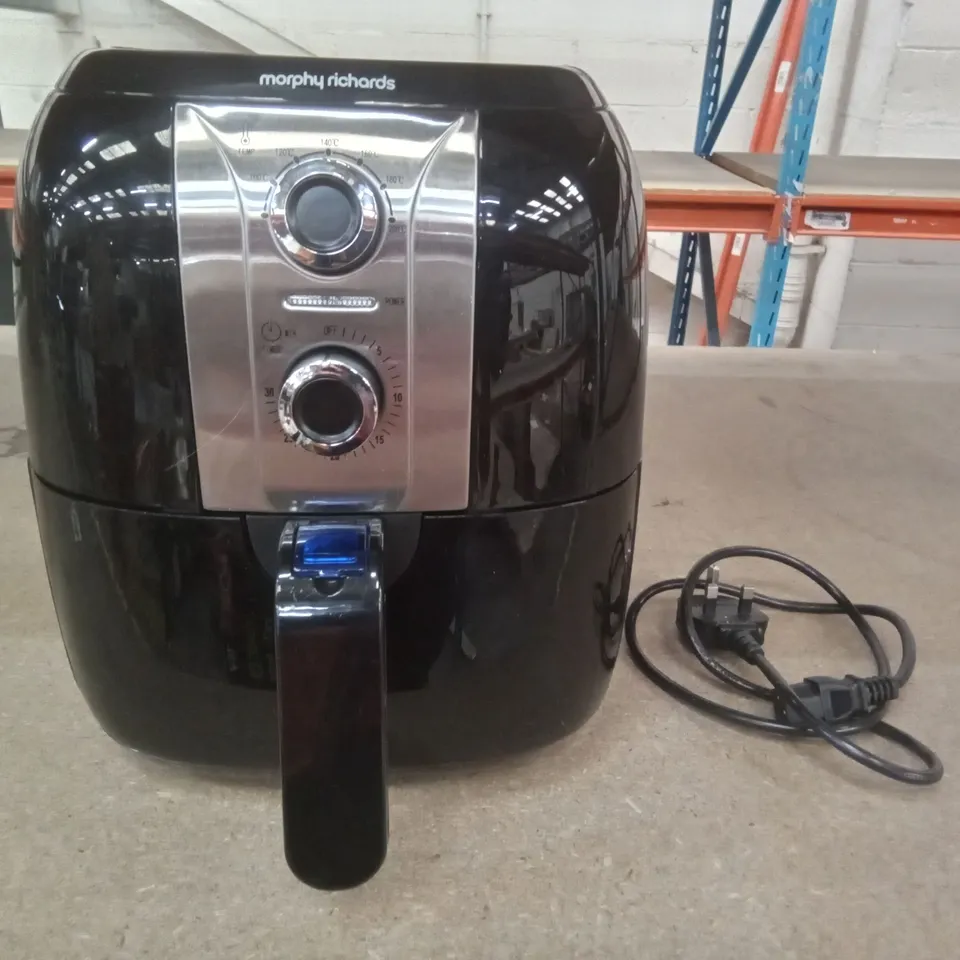 BOXED MORPHY RICHARDS AIR FRYER