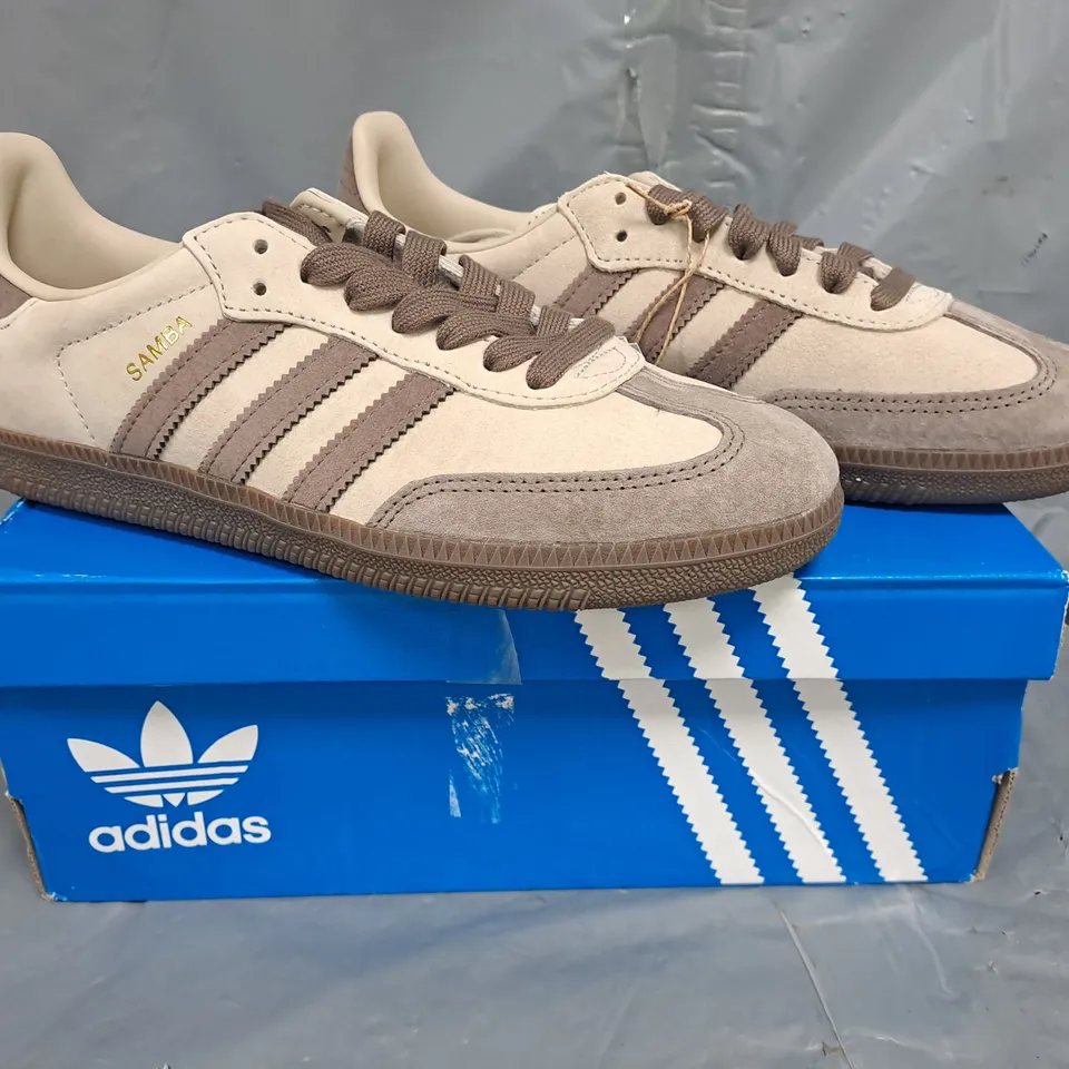 BOXED PAIR OF ADIDAS SAMBA OG WOMEN'S SHOES IN BEIGE/BROWN SIZE UK 6