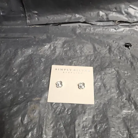 SIMPLY SILVER STERLING FLORAL STUD EARRINGS - 925 STAMP