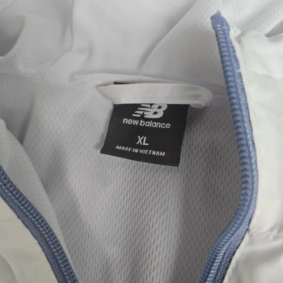NEW BALANCE COLOUR-BLOCK JACKET – WHITE WITH LIGHT BLUE SLEEVES, SIZE XL