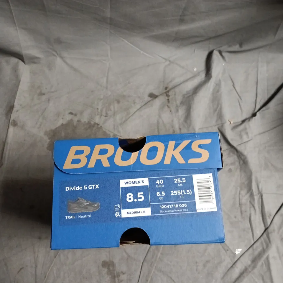 BROOKS DIVIDE 5 GTX WOMEN'S TRAIL RUNNING SHOES – BLACK, UK 6.5 (EU 40)