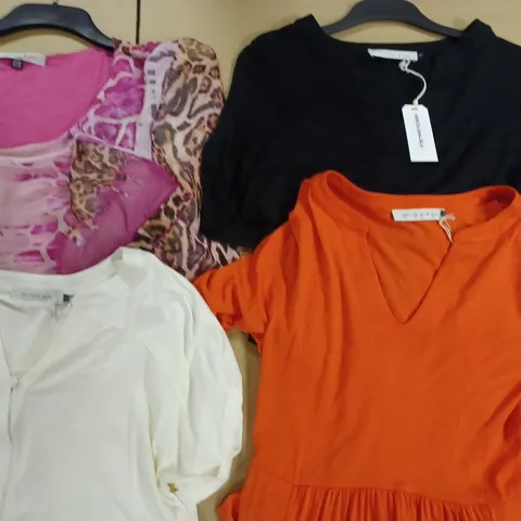 BOX OF APPROX 4 ASSORTED ITEMS OF MAISON DE NIMES CLOTHING IN VARIOUS SIZES AND STYLES
