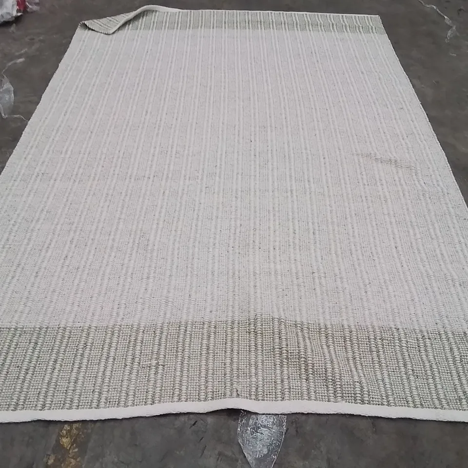 QUALITY DESIGNER AREA RUG - APPROXIMATELY 290X200CM