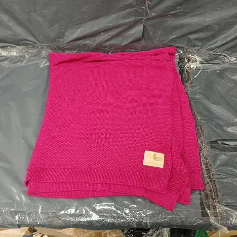 APPROXIMATELY 15 HYGGE COLOUR PINK BABY BLANKET 