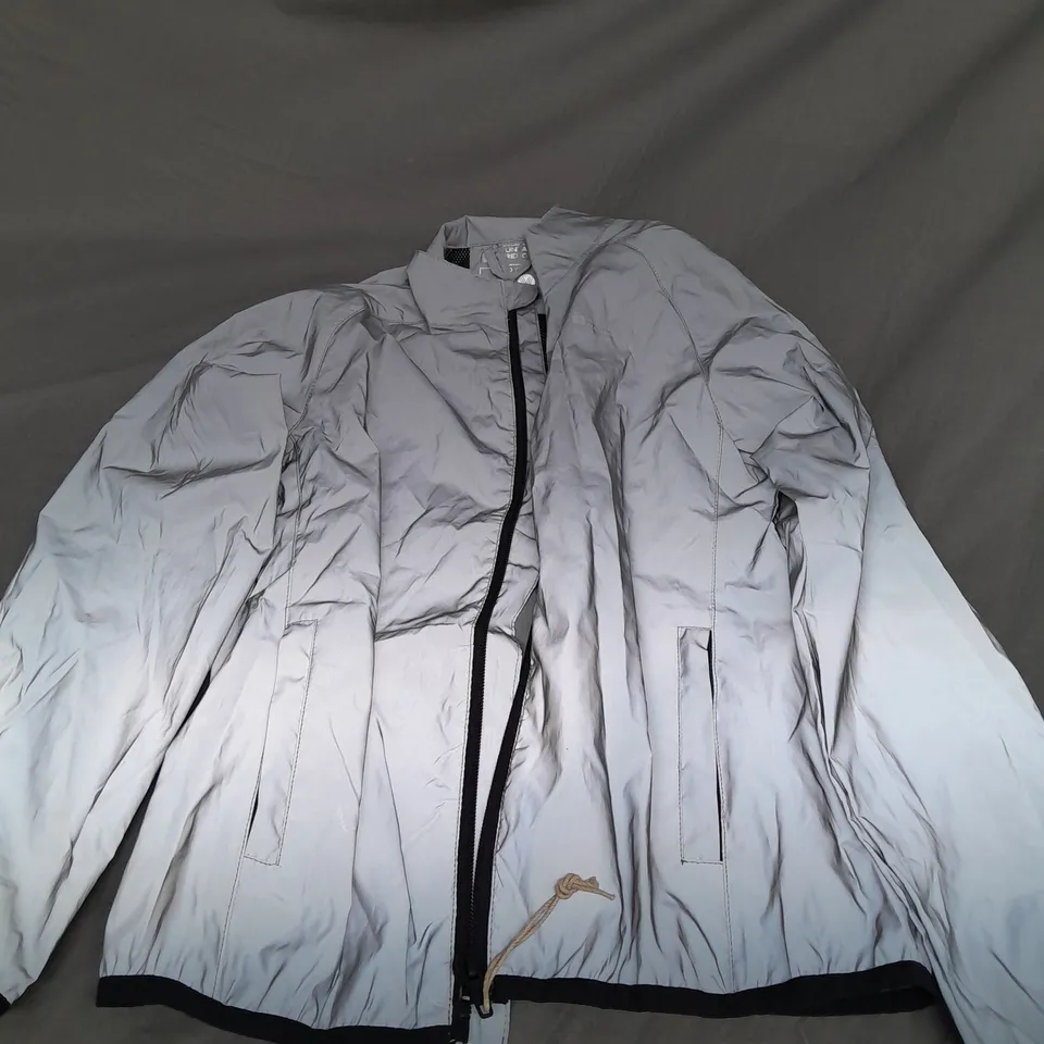 MOUNTAIN WAREHOUSE WATERPROOF VISIBILITY JACKET IN SILVER SIZE 9-10YRS