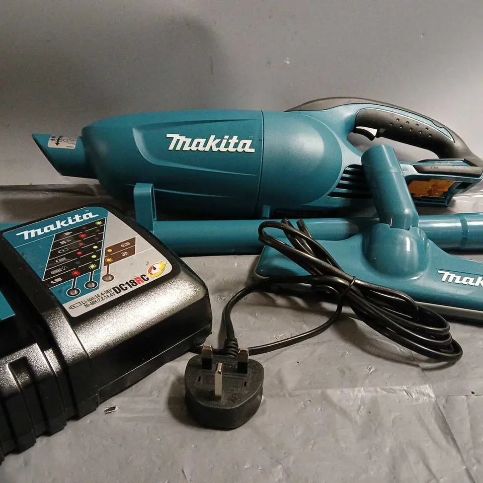 BOXED MAKITA CORDLESS CLEANER