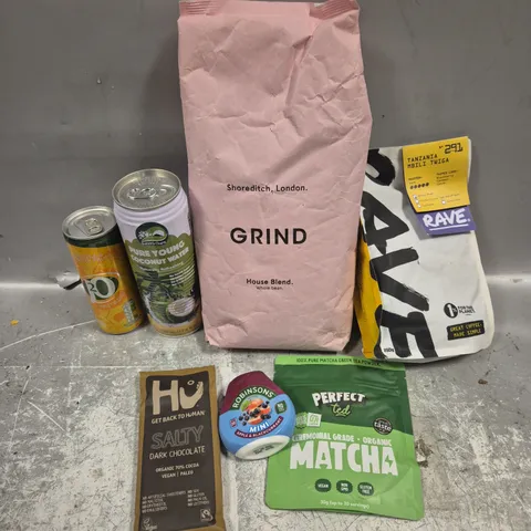 APPROXIMATELY 15 ASSORTED FOOD/DRINK PRODUCTS TO INCLUDE GRIND COFFEE, RAVE COFFEE, HU CHOCOLATE ETC