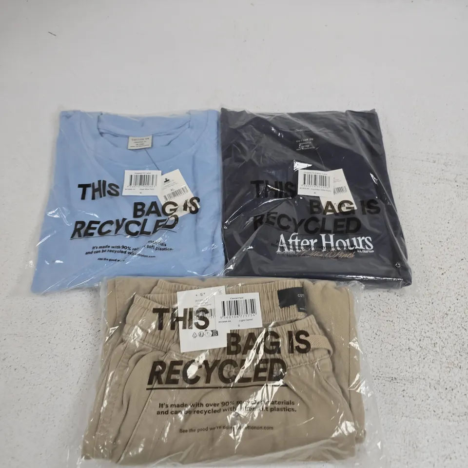 APPROXIMATELY 15 ASSORTED CLOTHING ITEMS IN VARIOUS SIZES, COLOURS & STYLES TO INCLUDE CASUAL PANTS, CROPPED FIT GRAPHIC TEE, CROPPED TEE, ETC