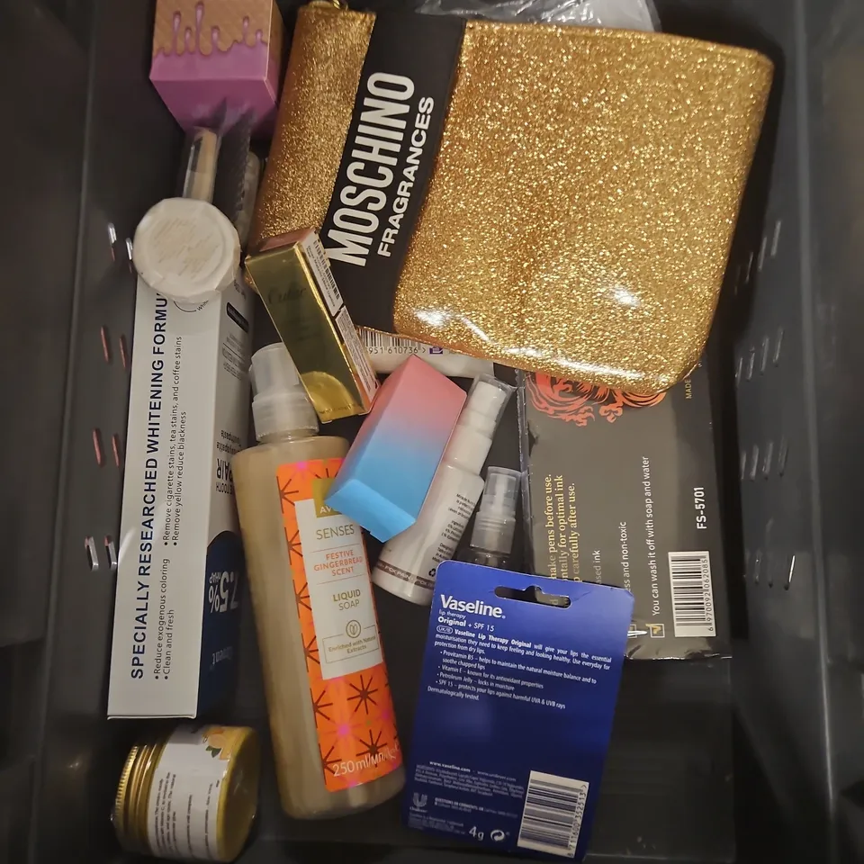 APPROXIMATEY 20 ASSORTED HEALTH AND BEAUTY PRODUCTS TO INCLUDE - NATURE SPELL ROSE WATER FACIAL TONER - SIMPLE FACIAL WASH - TROPIC SENSITIVE SHAVE - ETC