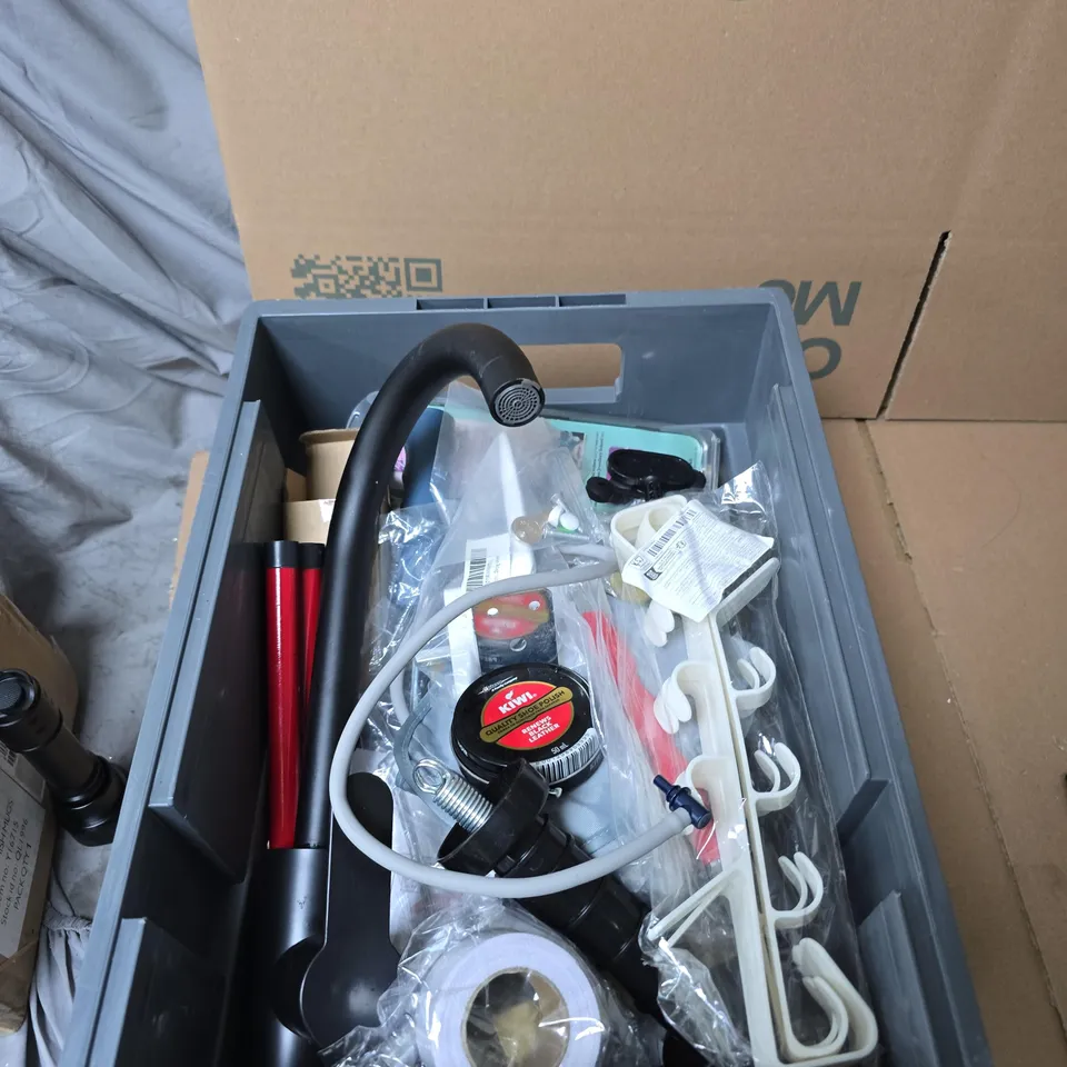 TOTE OF APPROXIMATELY 15 ASSORTED ITEMS TO INCLUDE: FLEX TAPE 