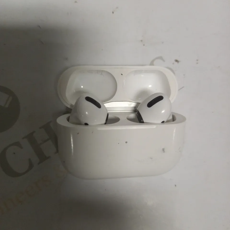 APPLE AIRPODS PRO