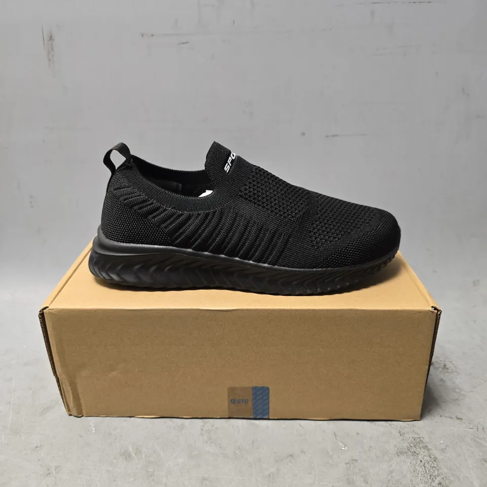 BOXED HKR BLACK SLIP ON WOMENS SHOES - UK 5 