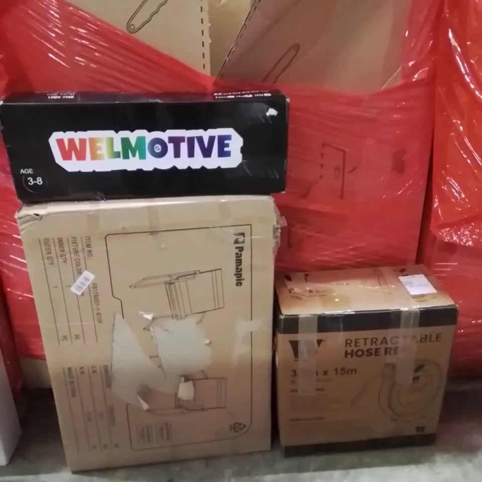PALLET OF ASSORTED HOUSEHOLD GOODS AND PRODUCTS TO INCLUDE;RETRACTABLE HOSE REEL,SCOOTER,2PCS DINING CHAIRS