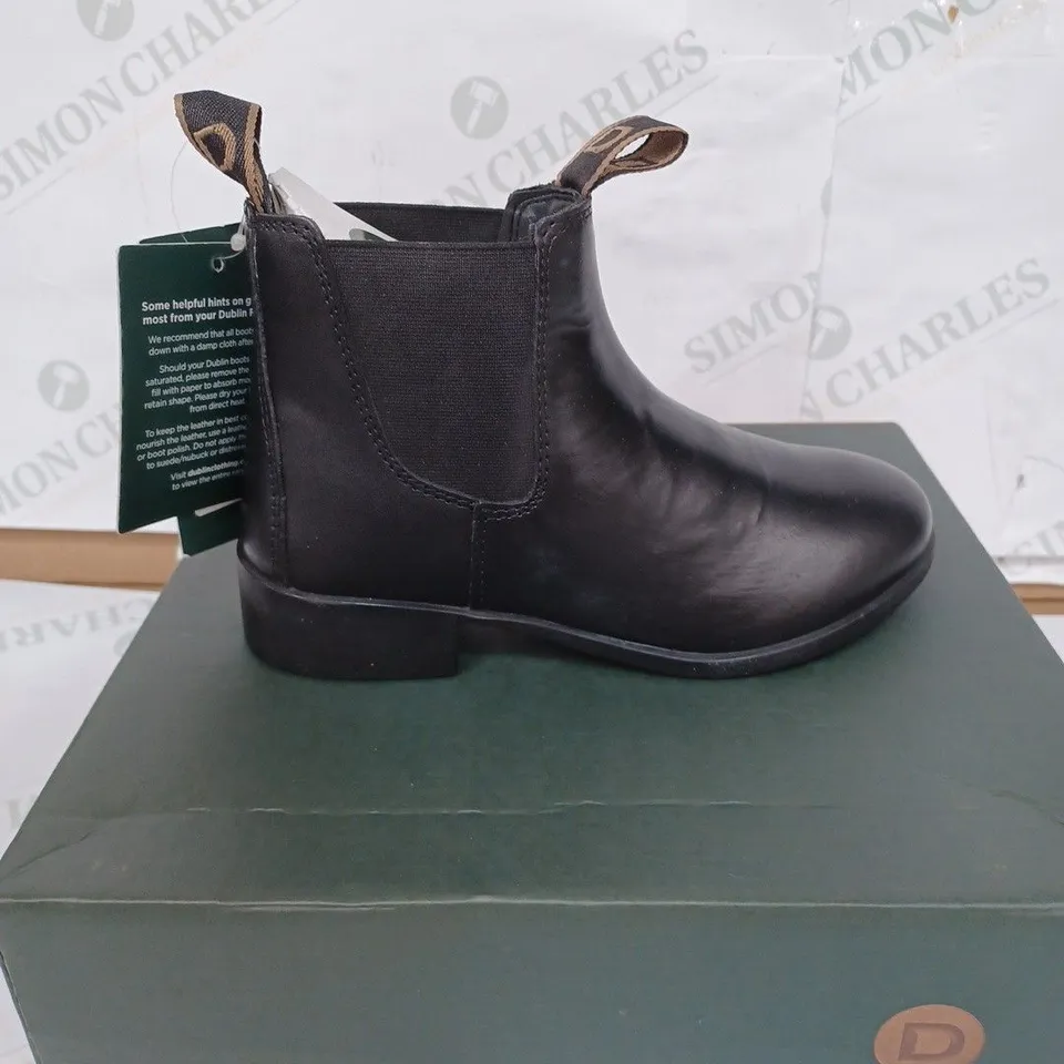 BOXED PAIR OF DUBLIN CHELSEA ANKLE BOOTS - BLACK / SIZE: 1 UK 