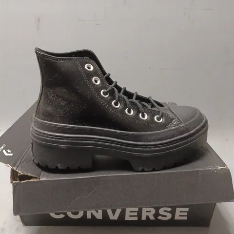 BOXED PAIR OF WOMENS CONVERSE CHUCK TAYLOR ALL STAR LUGGED SHOES IN BLACK - UK SIZE 3.5