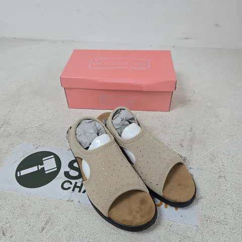 DR LIGHTFOOT JENNY TAUPE WIDE-FIT SANDALS – UK 8