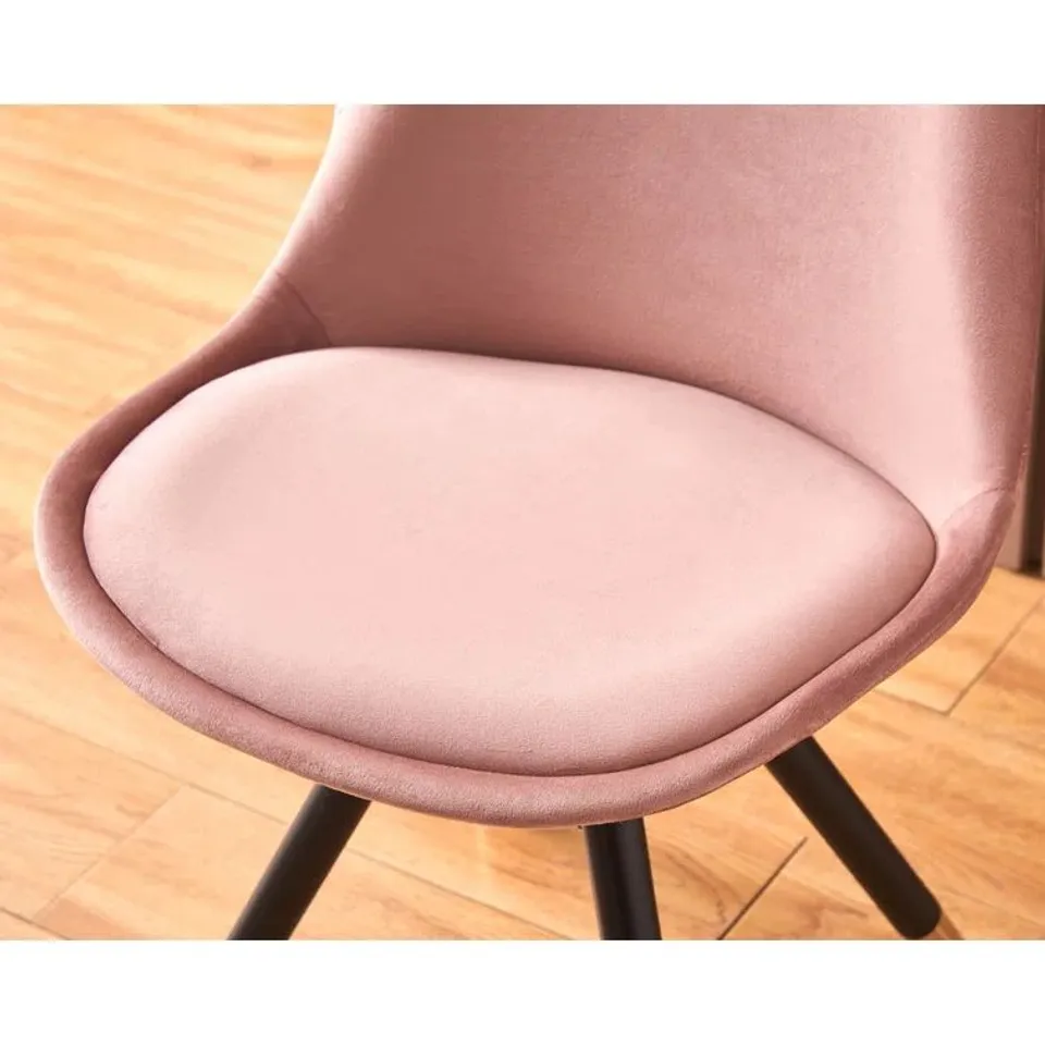 BOXED PAIR OF DESIGNER GWENAEL DINING CHAIRS PINK