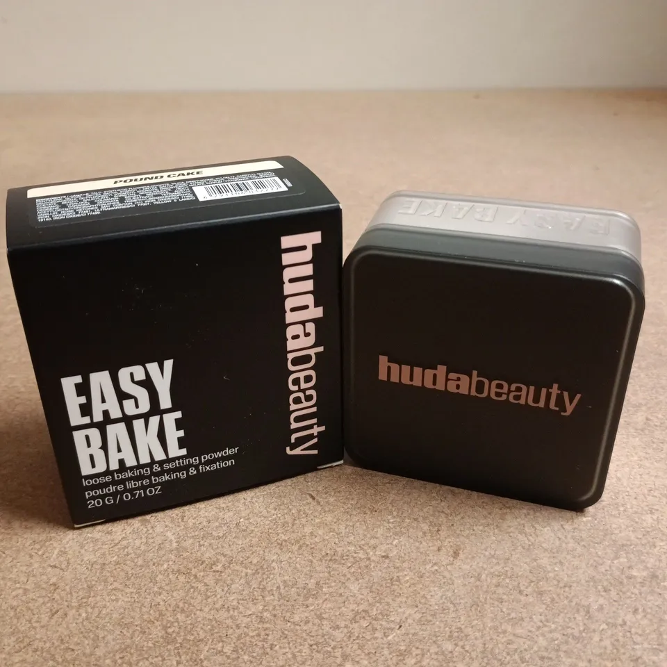 HUDA BEAUTY EASY BAKE LOOSE BAKING & SETTING POWDER 20 G – BOXED