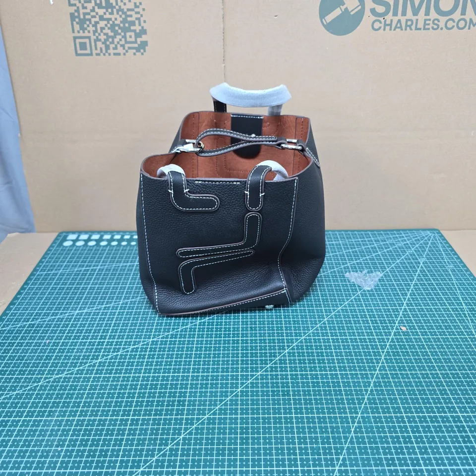 BLACK PEBBLED LEATHER HANDBAG WITH GENUINE LEATHER TAG