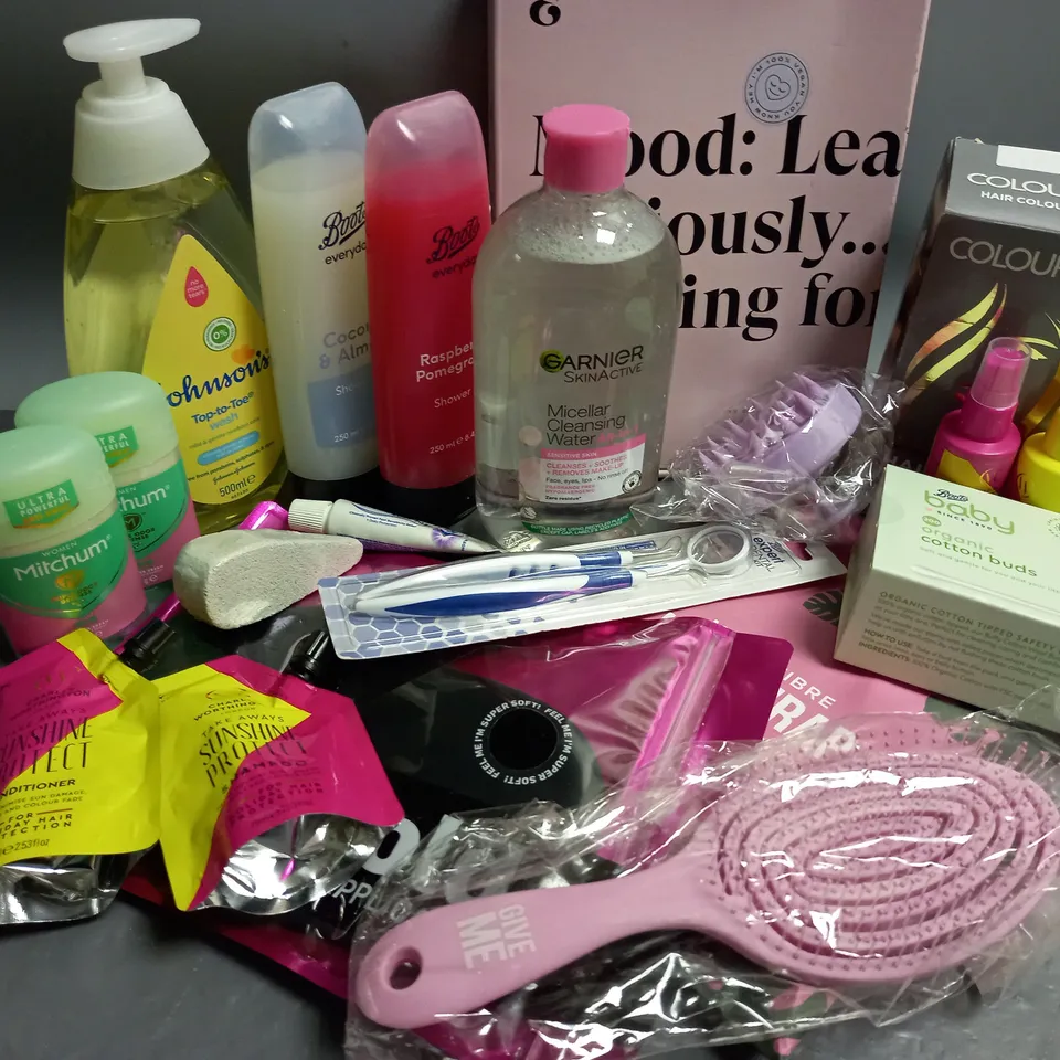 APPROXIMATELY 20 ASSORTED HEALTH AND BEAUTY PRODUCTS TO INCLUDE ESTRID YOUR VEGAN STARTER KIT, COLOUR B4 HAIR COLOUR REMOVER, GARNIER MICELLAR CLEANSING WATER