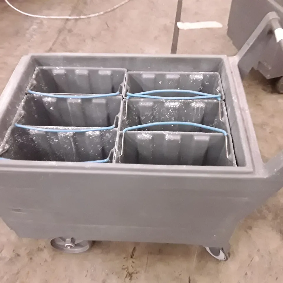 FOLLETT ICE TRANSPORT CART - SMART CART 240
