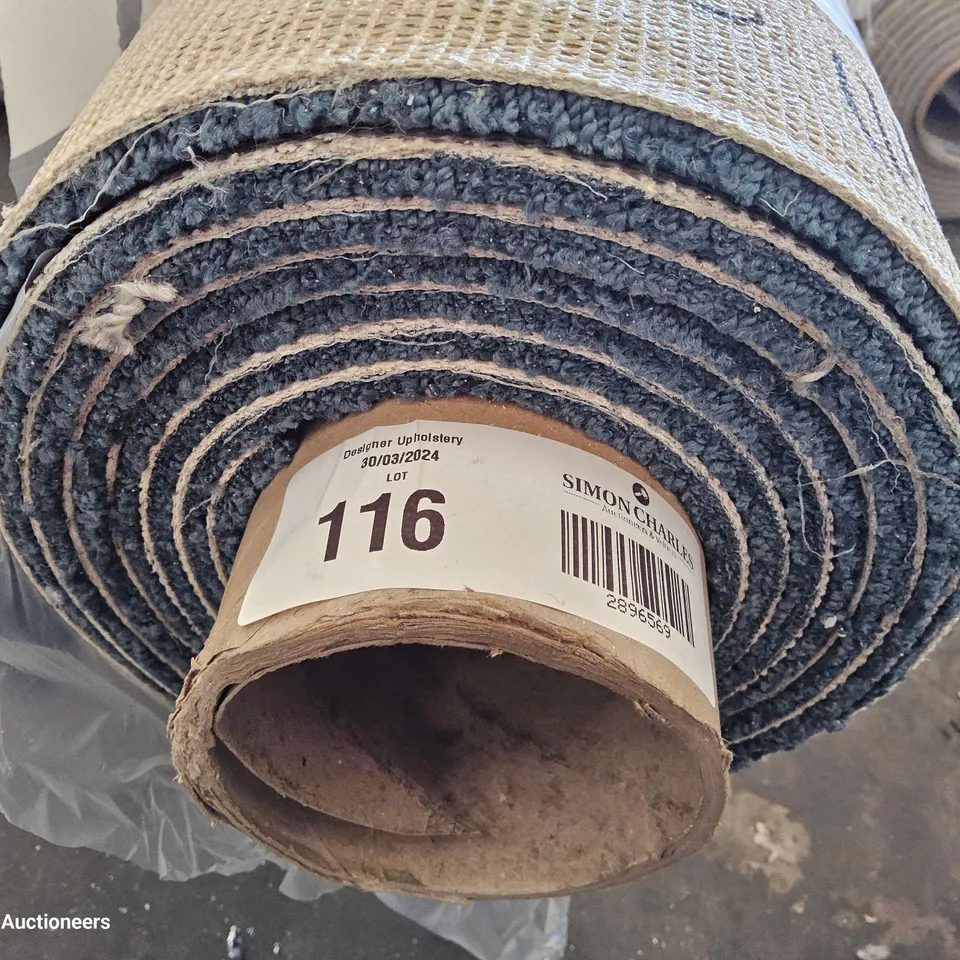 ROLL OF QUALITY AURA ICE POP CARPET APPROXIMATELY 5M × 2.55M