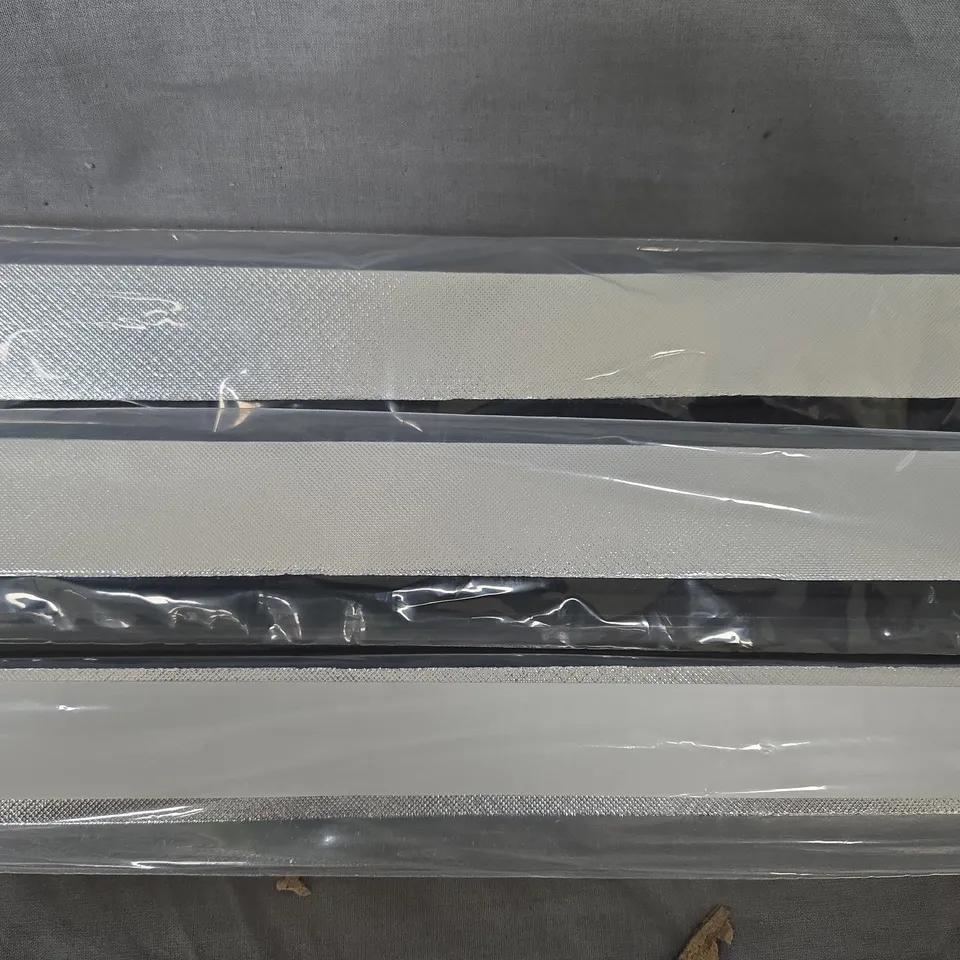 4 X TEMP BLINDS COMPONENTS – ALUMINIUM SLATS/RAILS, SILVER COLOUR