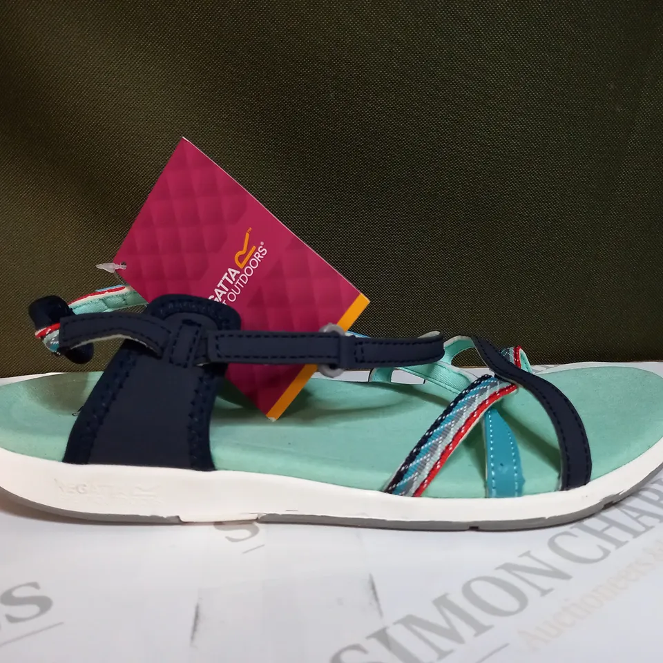 REGATTA LADY SANTA ROMA SANDALS SIZE 7