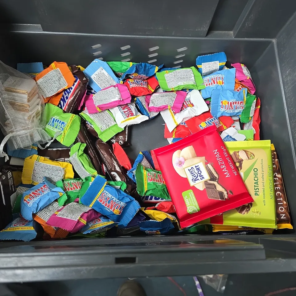 LOT OF ASSORTED CHOCOLATE ITEMS TO INCLUDE CADBURYDS, MILKA AND HOTEL CHOCLAT