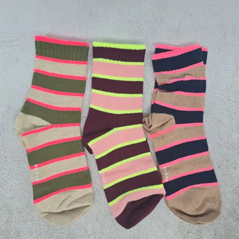 BODEN 3-PACK SOCKS IN VARIOUS COLOURS