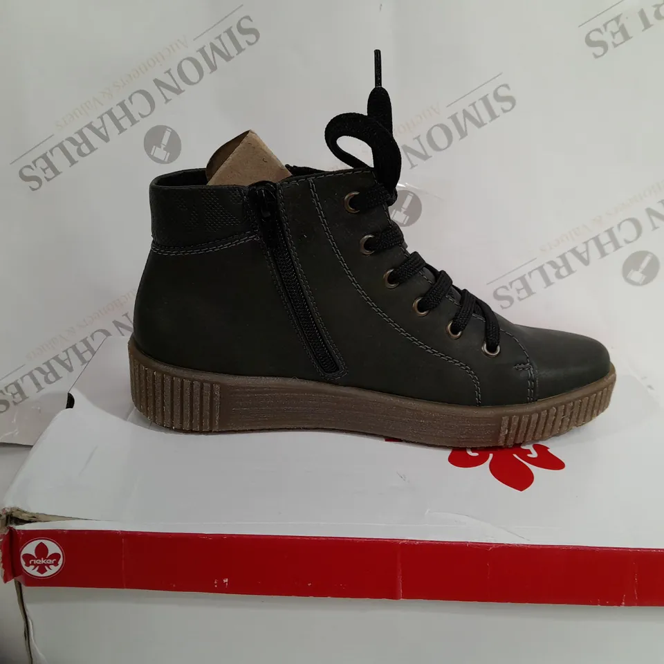 BOXED RIEKER HI TOP CUFFED TRAINERS, KHAKI - SIZE 5