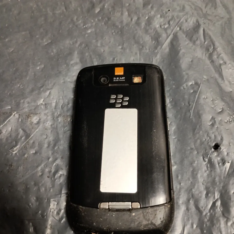 BLACKBERRY SMARTPHONE WITH QWERTY KEYBOARD – ORANGE NETWORK